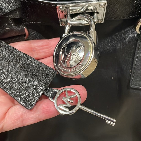 Michael Kors Hampton Large Satchel Bag - Picture 5 of 9